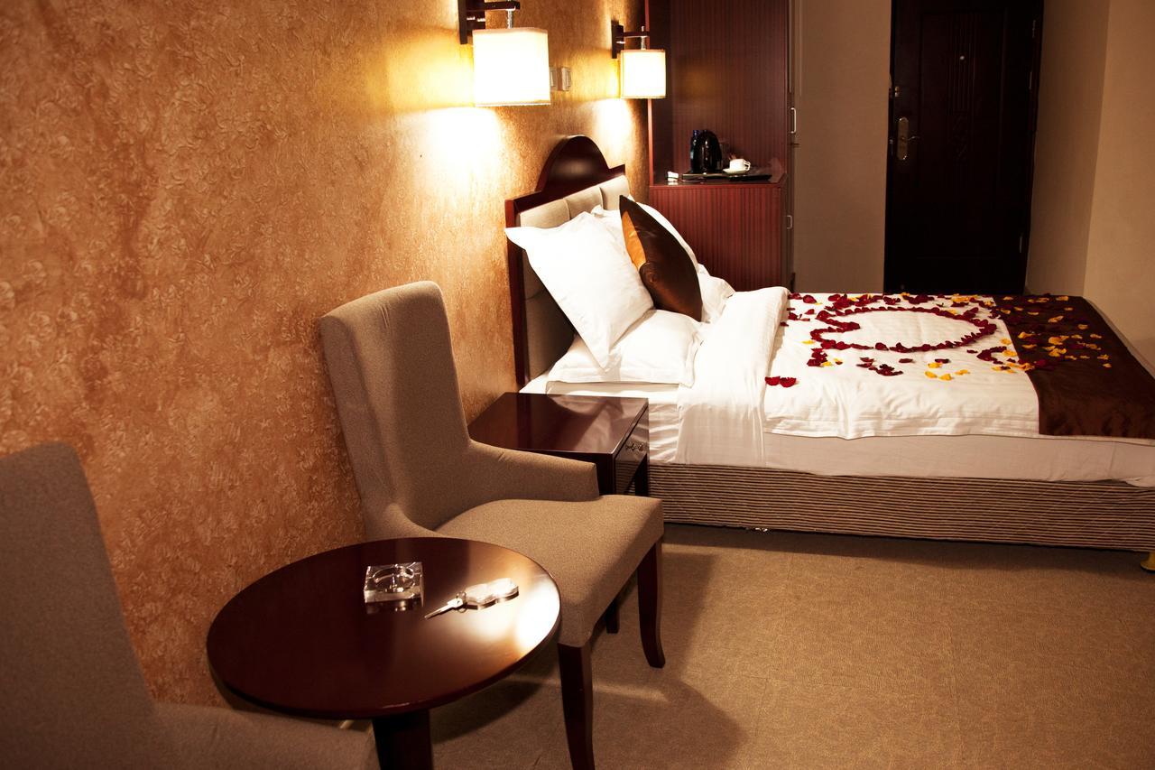 Manrashiwa Hotel Адис Абеба Стая снимка
