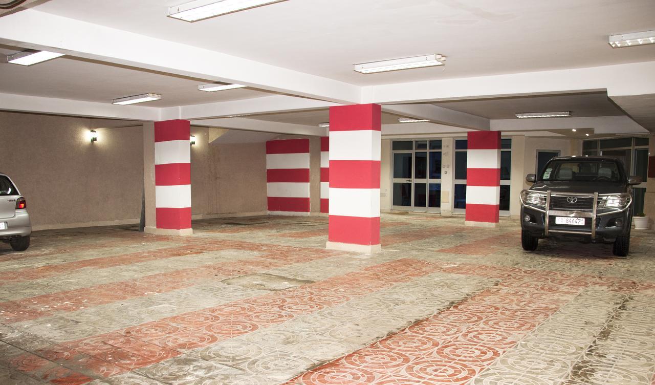 Manrashiwa Hotel Адис Абеба Екстериор снимка