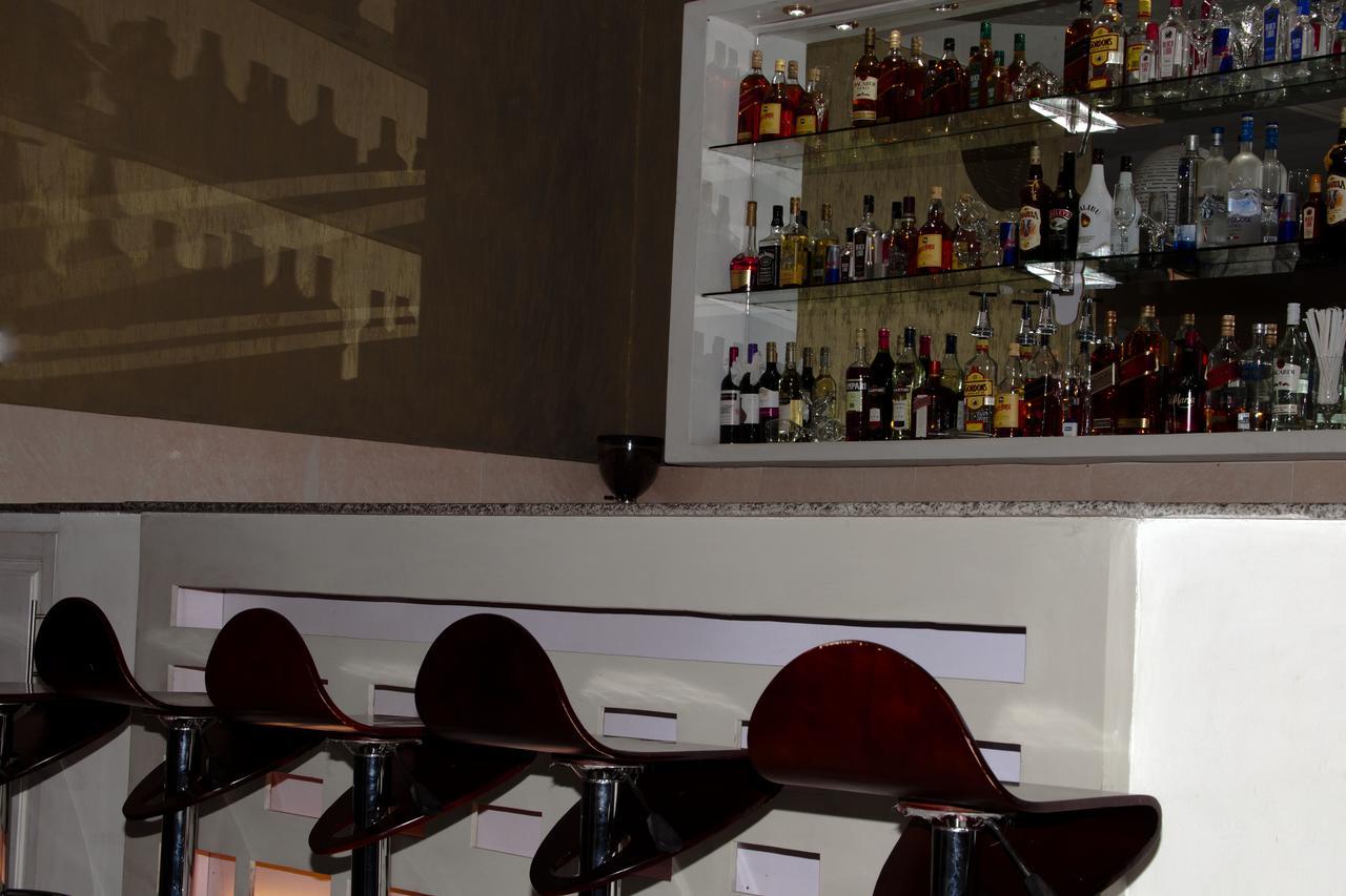 Manrashiwa Hotel Адис Абеба Екстериор снимка