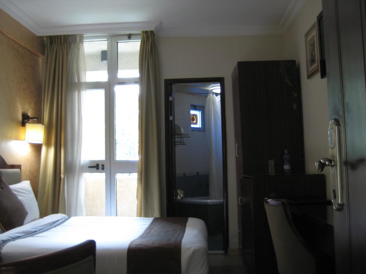 Manrashiwa Hotel Адис Абеба Екстериор снимка