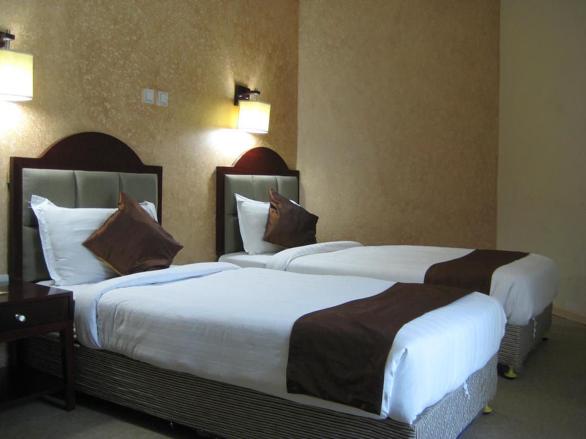 Manrashiwa Hotel Адис Абеба Екстериор снимка